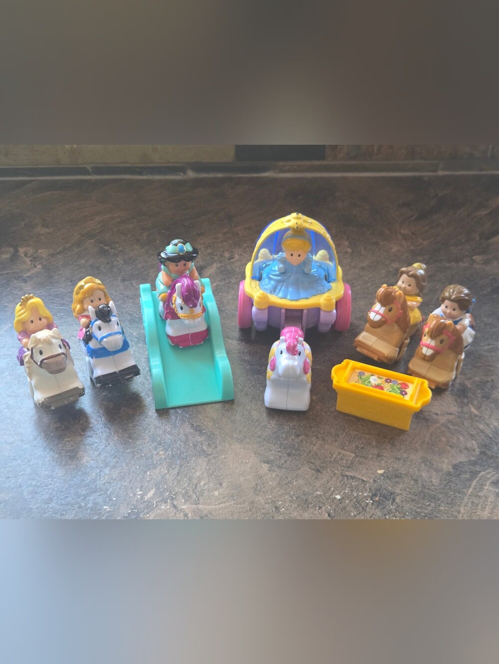 Little People✨️ Jasmine ✨️Klip Klop with Aurora Rapunzel Belle x2 & Cinderella
